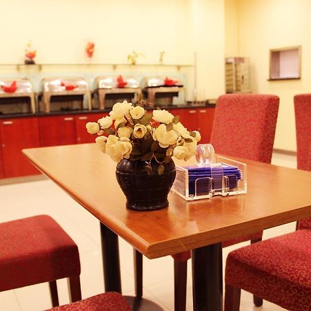Hanting Express Qingdao Zhongshan Road Bagian luar foto